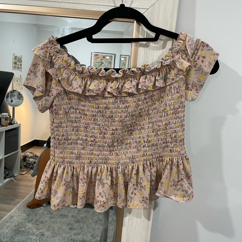 BCBG off the shoulder top
